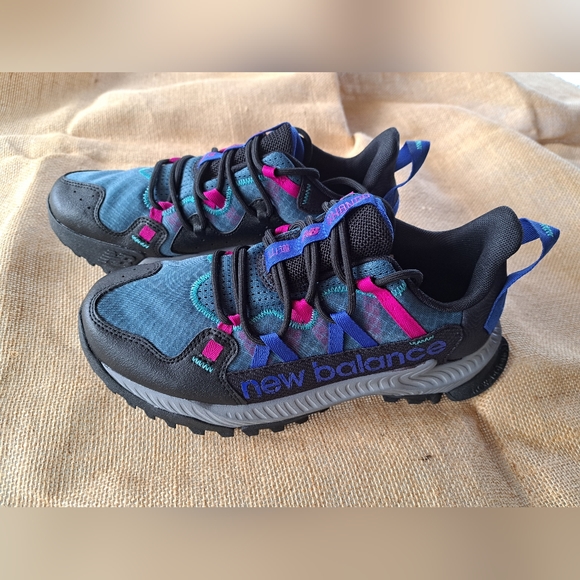 New Balance Shoes - New Balance Women's 9 Shando Trail Running Shoe